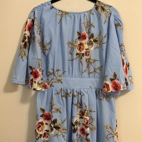 Boohoo floral dress - Picture 4 of 5